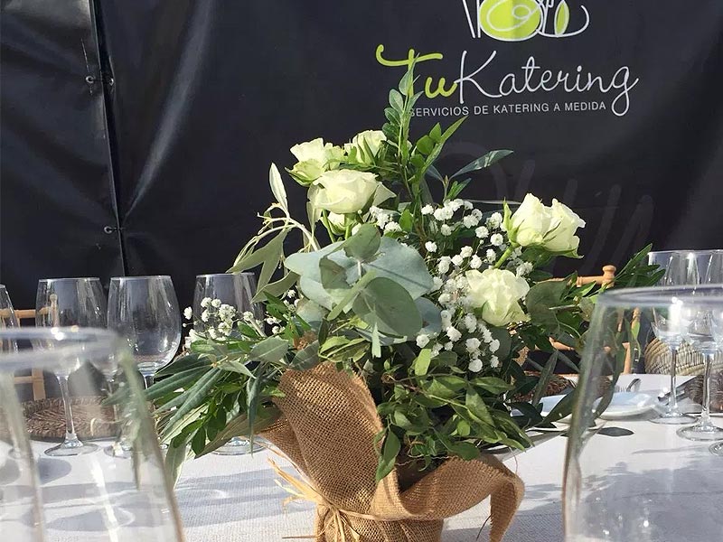 Tukatering, Wedding en On